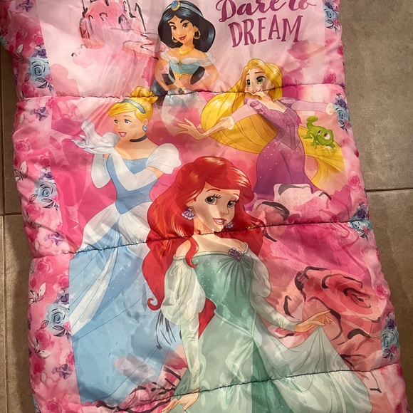 Disney Princess Princesses Pink Kids Sleeping Bag dare to dream
55x26 - Picture 3 of 5